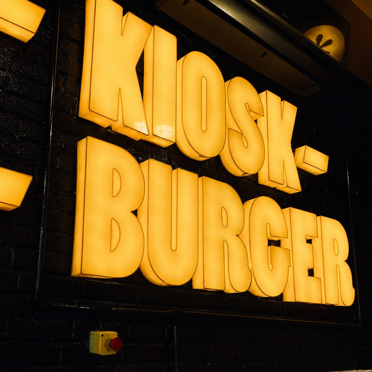 LC-XAL01 · LED Acrylic Normal Style Channel Letters & Signs