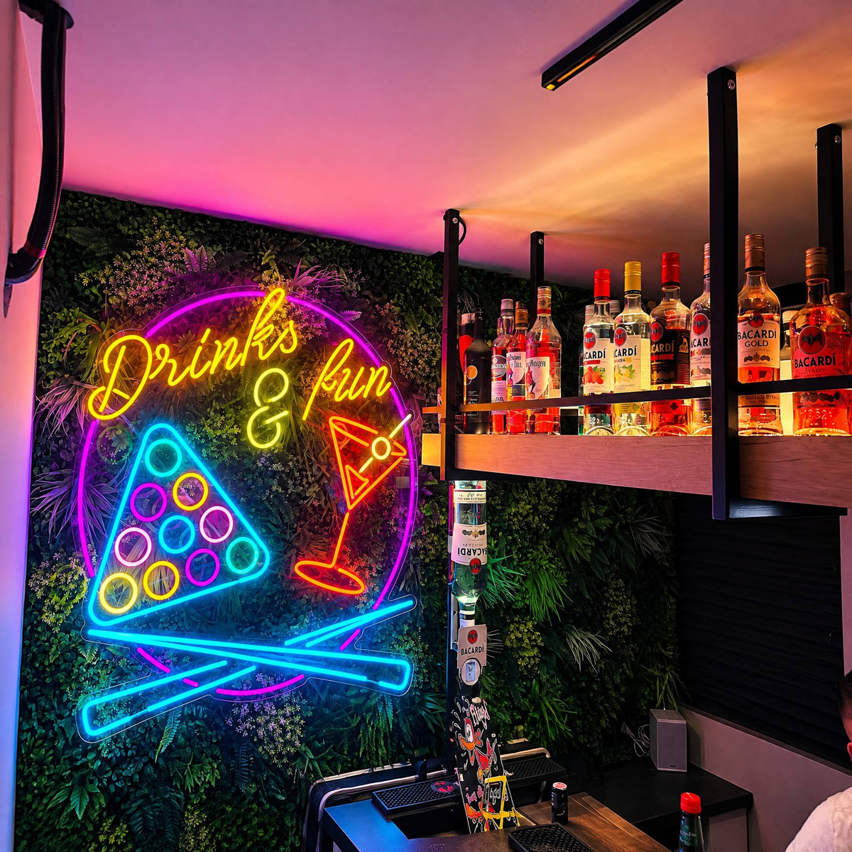 LC-FNS04 · Large Format Neon Signs for Business & Storefront