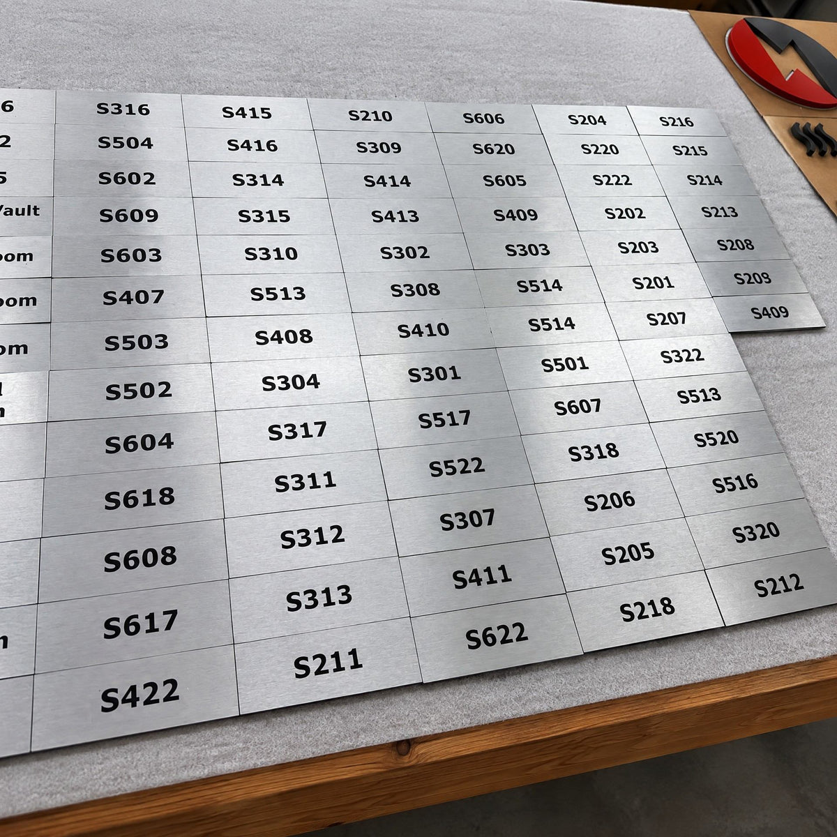 LC-DWS03 · Floor Directory & Lobby Wayfinding Signs